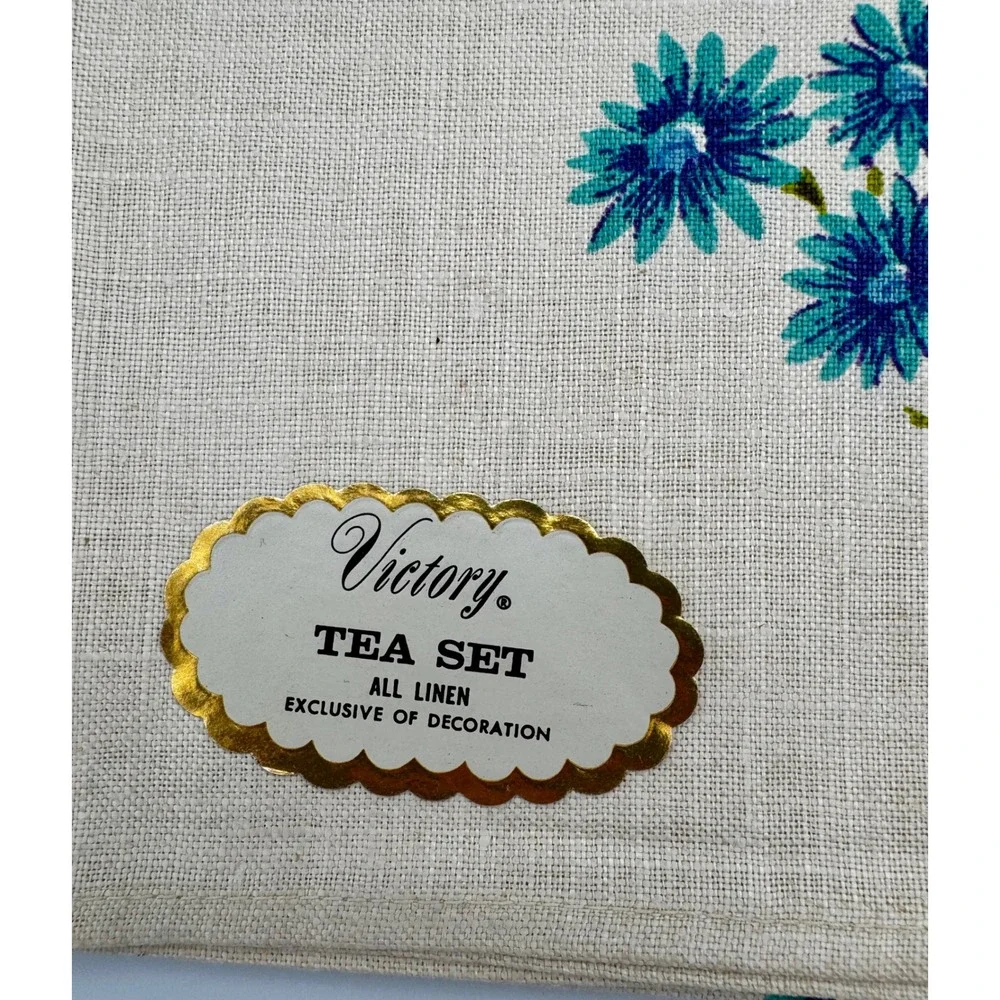 Vintage 1940/50s Victory Linen Tea Set Blue Carnations Tablecloth 4 Napkins New